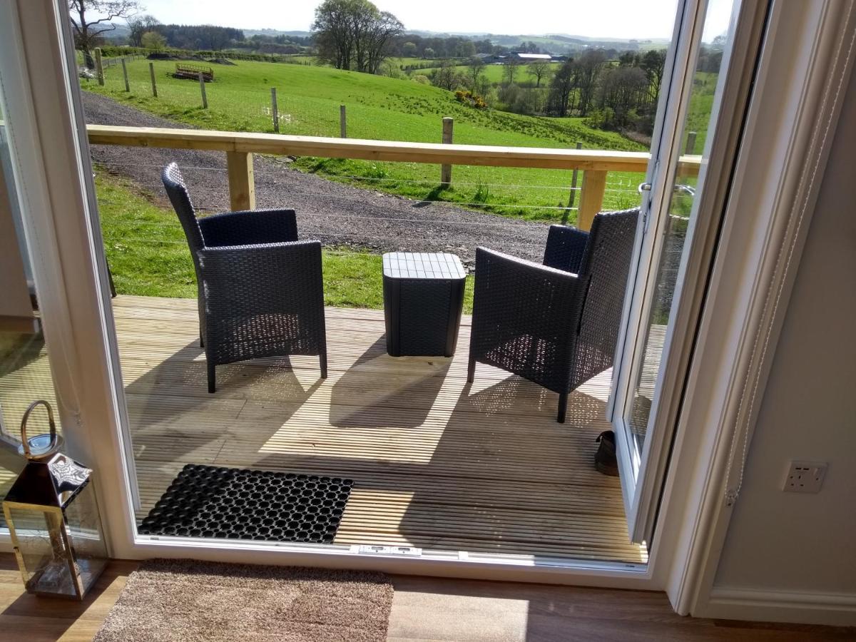 Cleeves Cabins Arran Luxury Lodge With Hot Tub Dalry  Extérieur photo