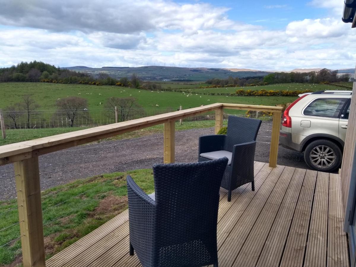 Cleeves Cabins Arran Luxury Lodge With Hot Tub Dalry  Extérieur photo