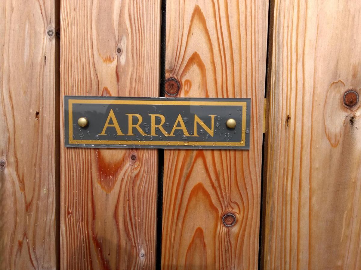 Cleeves Cabins Arran Luxury Lodge With Hot Tub Dalry  Extérieur photo